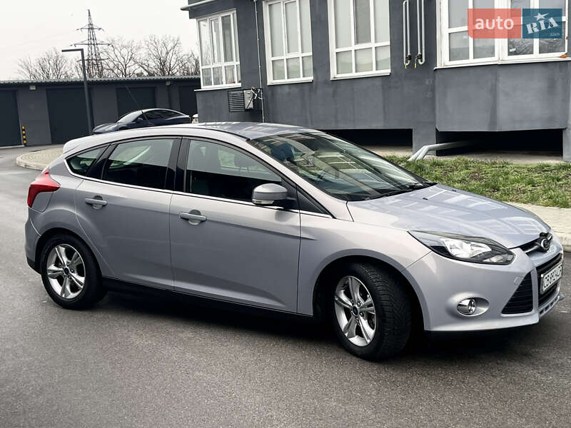 Хэтчбек Ford Focus 2014 в Чернигове