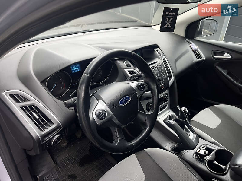 Хэтчбек Ford Focus 2014 в Чернигове