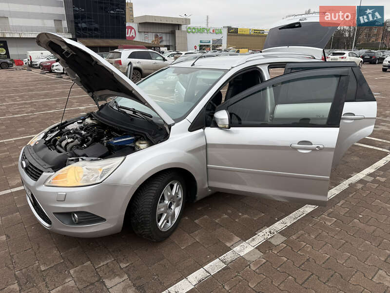 Универсал Ford Focus 2010 в Житомире фото 37 Универсал Ford Focus 2010 в Житомире