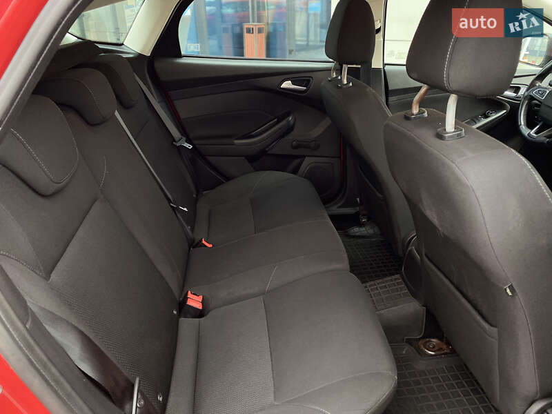 Хетчбек Ford Focus 2015 в Києві
