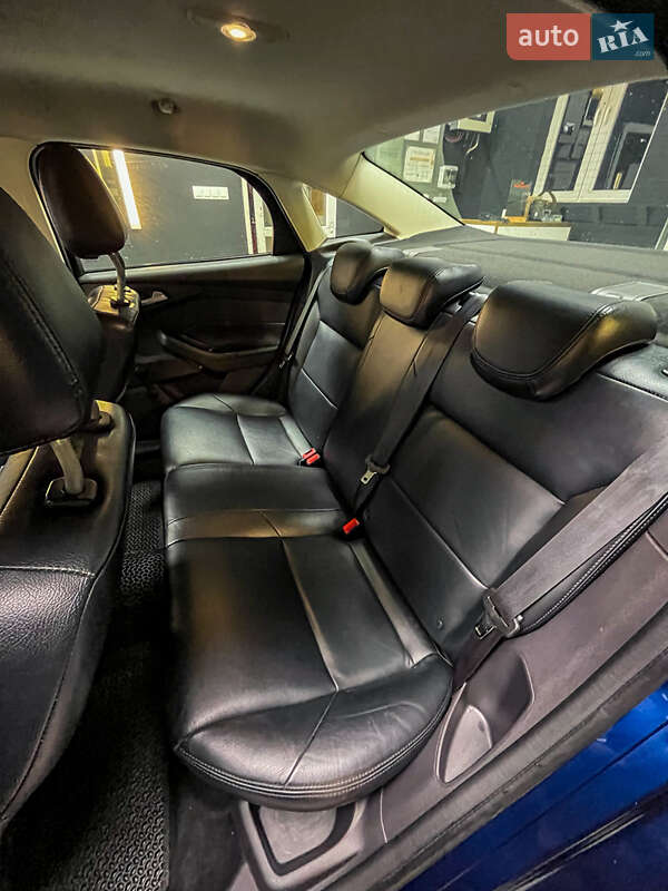 Седан Ford Focus 2011 в Первомайске