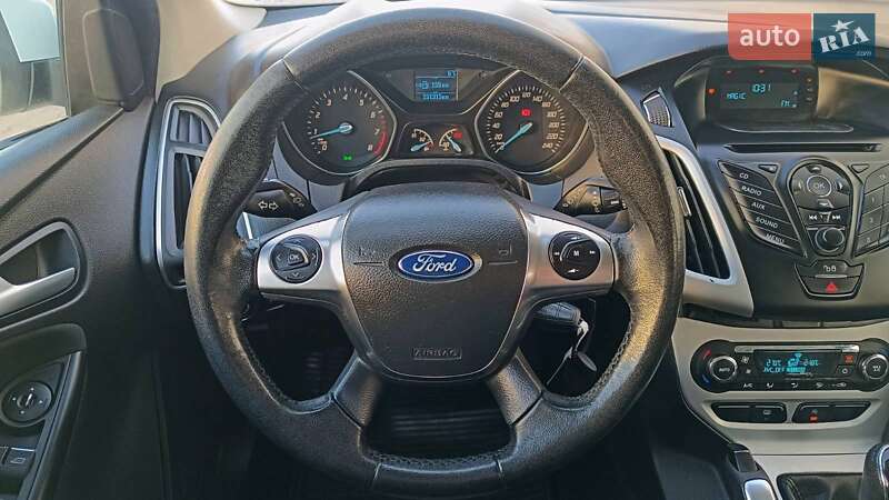 Хэтчбек Ford Focus 2013 в Киеве фото 13 Хэтчбек Ford Focus 2013 в Киеве
