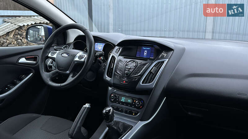 Универсал Ford Focus 2014 в Самборе фото 85 Универсал Ford Focus 2014 в Самборе