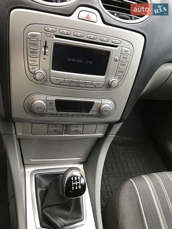 Универсал Ford Focus 2008 в Глухове