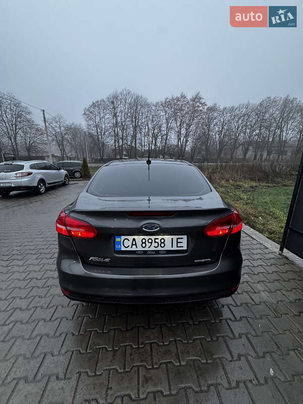 Седан Ford Focus 2014 в Вишневом