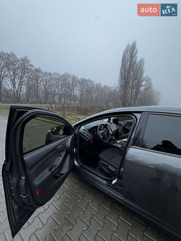 Седан Ford Focus 2014 в Вишневом