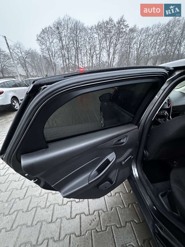 Седан Ford Focus 2014 в Вишневом