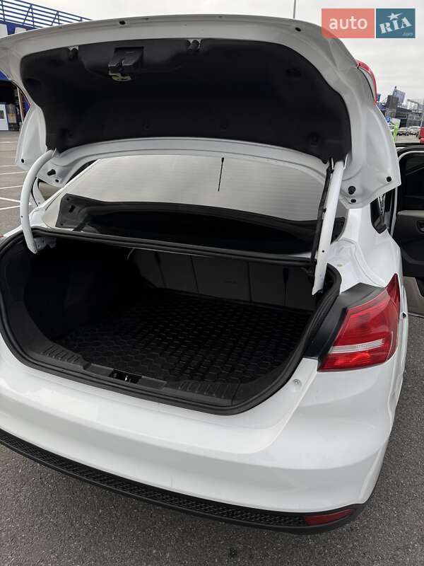 Седан Ford Focus 2015 в Полтаве фото 46 Седан Ford Focus 2015 в Полтаве