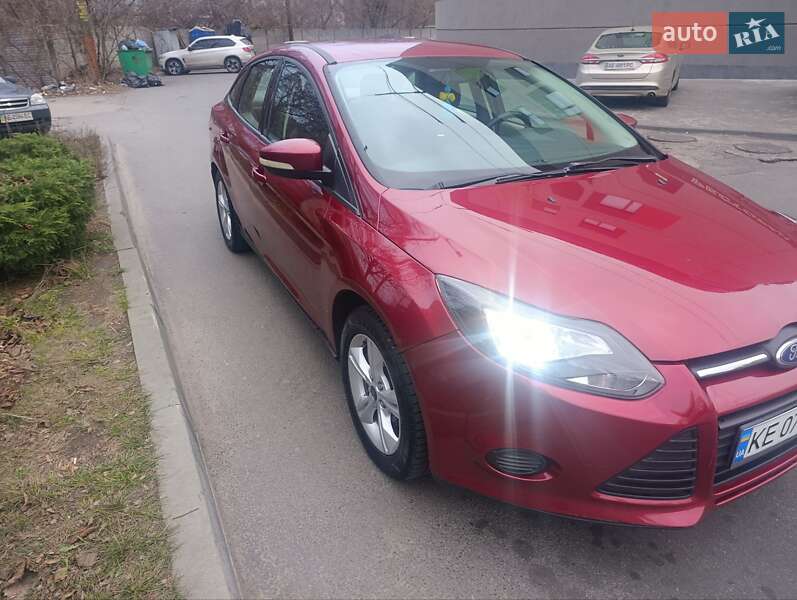 Седан Ford Focus 2014 в Днепре