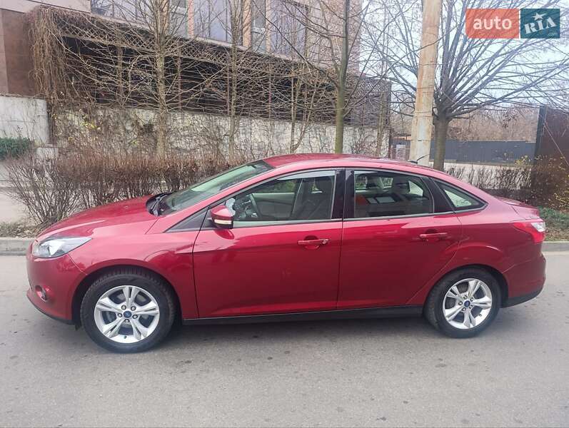 Седан Ford Focus 2014 в Днепре