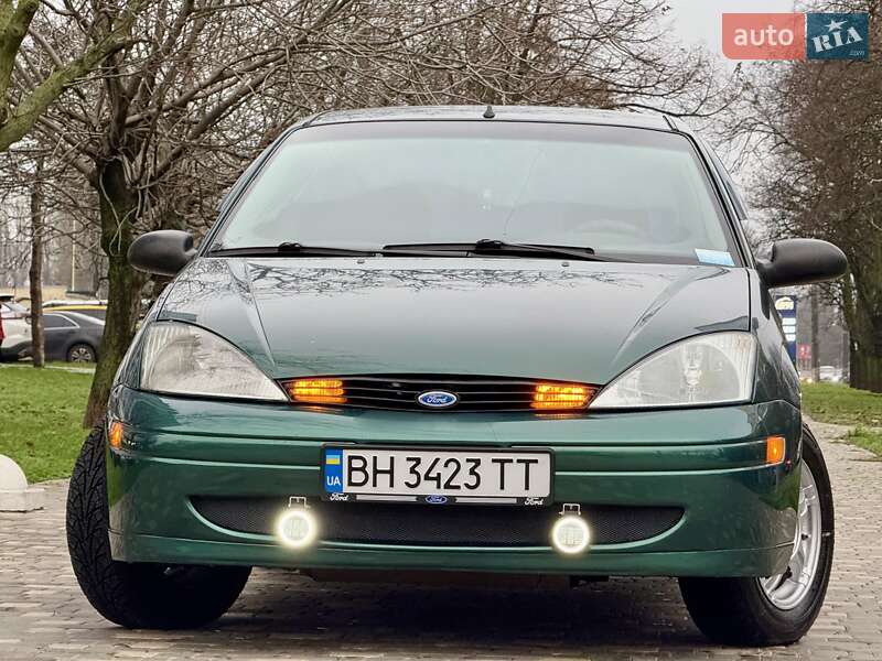 Седан Ford Focus 2001 в Одессе