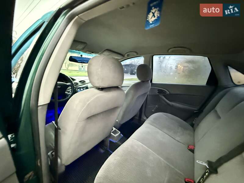 Седан Ford Focus 2001 в Одессе