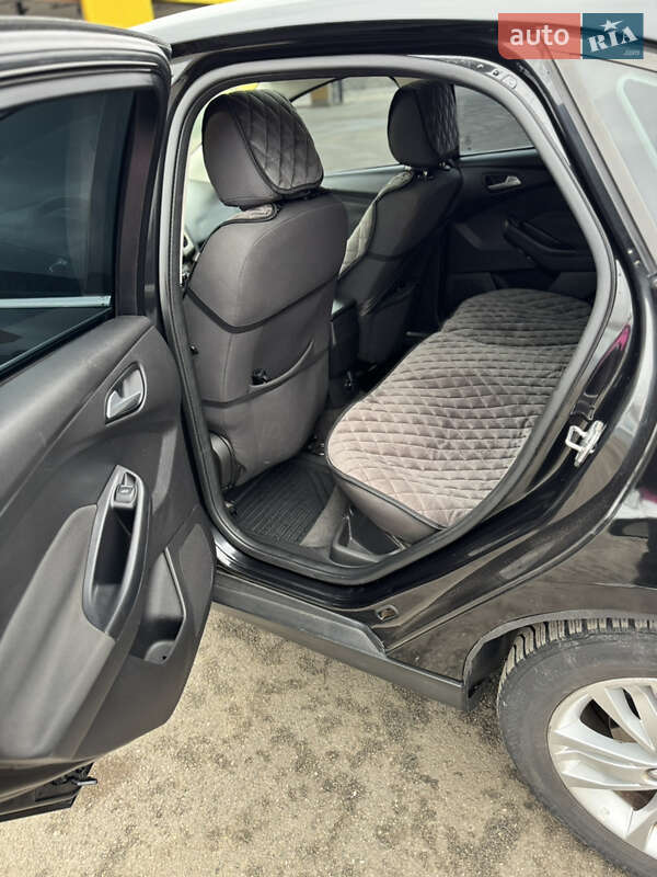 Седан Ford Focus 2012 в Бобринце