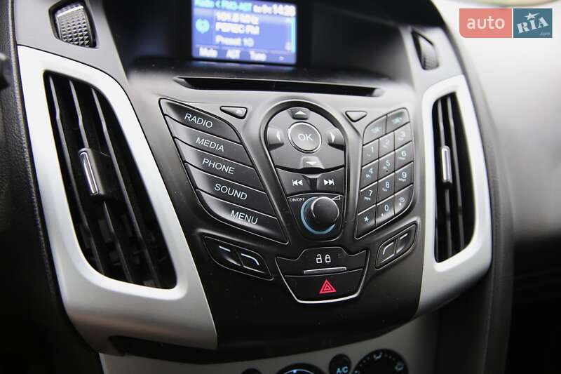 Хэтчбек Ford Focus 2013 в Харькове фото 17 Хэтчбек Ford Focus 2013 в Харькове