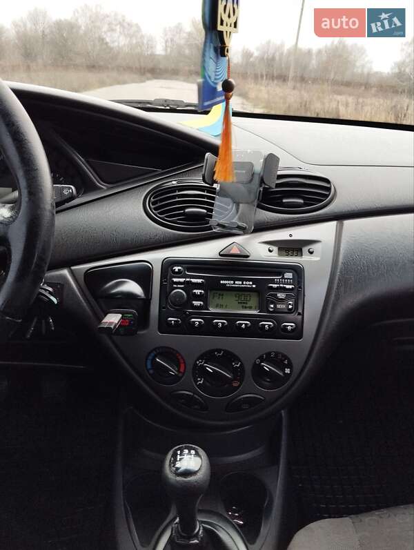 Седан Ford Focus 2004 в Мироновке