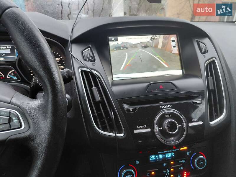 Хэтчбек Ford Focus 2015 в Новоархангельске фото 4 Хэтчбек Ford Focus 2015 в Новоархангельске