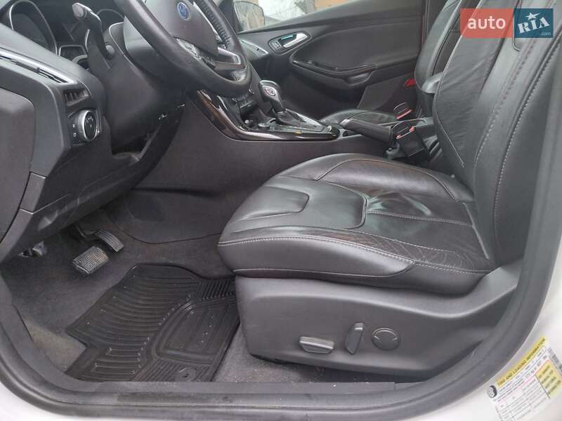 Хэтчбек Ford Focus 2015 в Новоархангельске фото 18 Хэтчбек Ford Focus 2015 в Новоархангельске