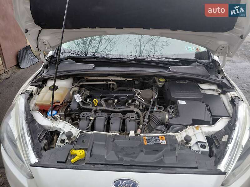 Хэтчбек Ford Focus 2015 в Новоархангельске фото 22 Хэтчбек Ford Focus 2015 в Новоархангельске