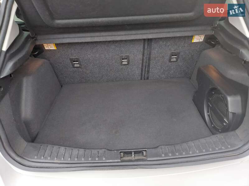 Хэтчбек Ford Focus 2015 в Новоархангельске фото 28 Хэтчбек Ford Focus 2015 в Новоархангельске
