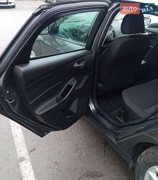 Седан Ford Focus 2017 в Луцке фото 26 Седан Ford Focus 2017 в Луцке