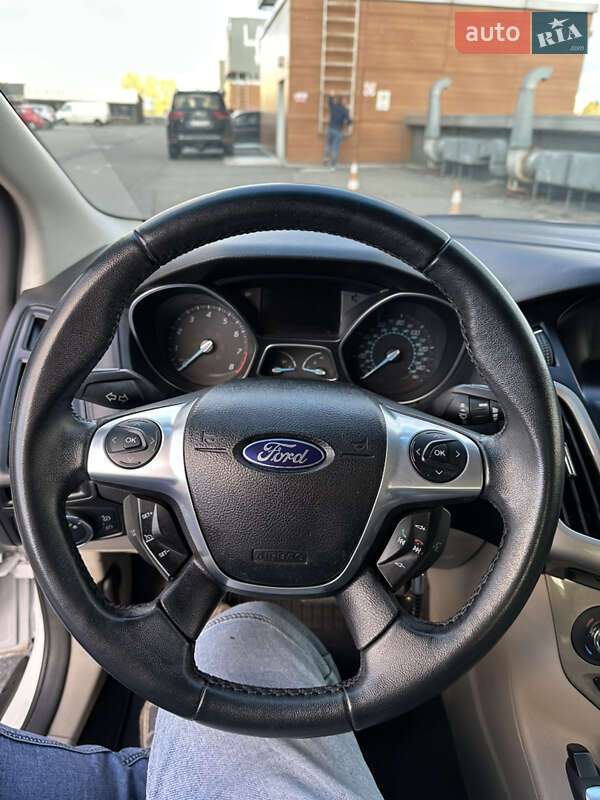 Седан Ford Focus 2012 в Киеве