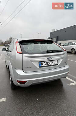 Хэтчбек Ford Focus 2010 в Ирпене