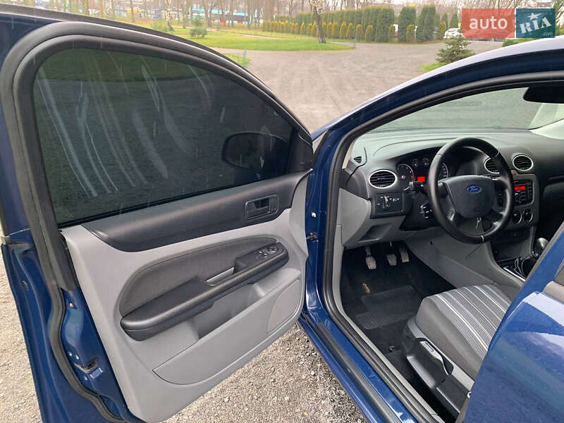 Хэтчбек Ford Focus 2010 в Хмельницком фото 30 Хэтчбек Ford Focus 2010 в Хмельницком