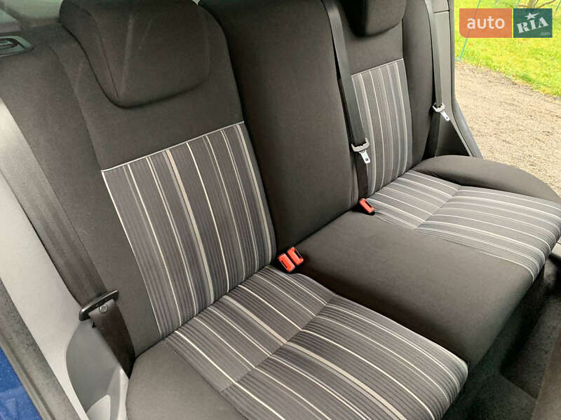 Хэтчбек Ford Focus 2010 в Хмельницком фото 39 Хэтчбек Ford Focus 2010 в Хмельницком