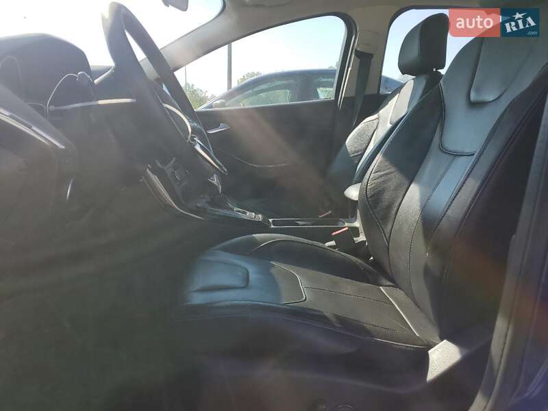 Седан Ford Focus 2015 в Львове