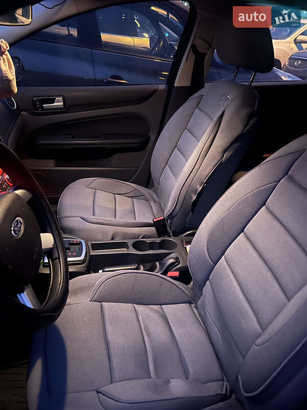 Хэтчбек Ford Focus 2007 в Киеве фото 10 Хэтчбек Ford Focus 2007 в Киеве