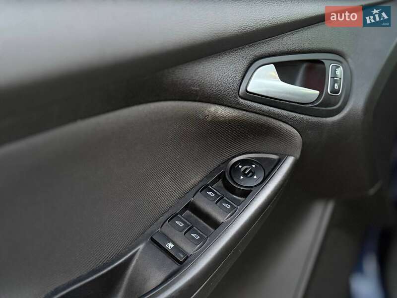 Седан Ford Focus 2016 в Николаеве