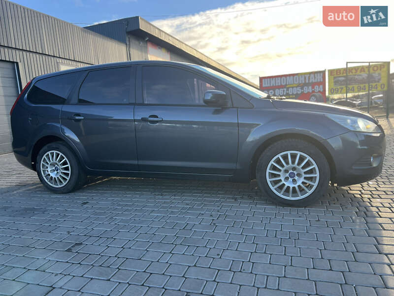 Универсал Ford Focus 2010 в Кривом Роге фото 5 Универсал Ford Focus 2010 в Кривом Роге