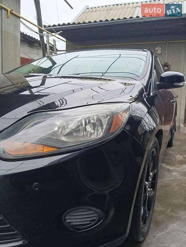 Седан Ford Focus 2014 в Новомосковске