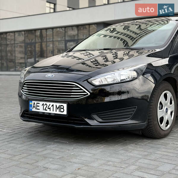 Седан Ford Focus 2016 в Днепре фото 3 Седан Ford Focus 2016 в Днепре