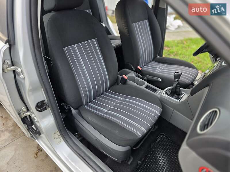 Универсал Ford Focus 2010 в Бердичеве фото 20 Универсал Ford Focus 2010 в Бердичеве