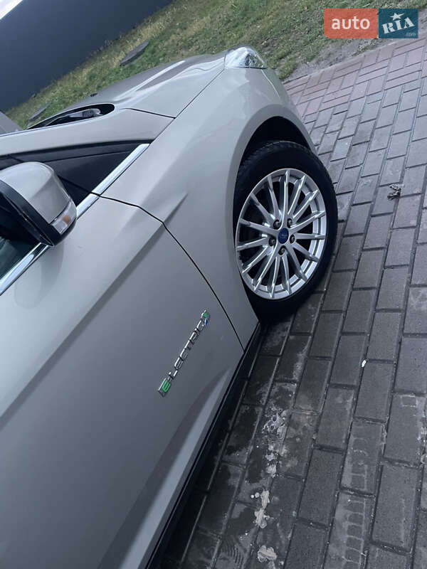 Хэтчбек Ford Focus 2017 в Гатном фото 12 Хэтчбек Ford Focus 2017 в Гатном