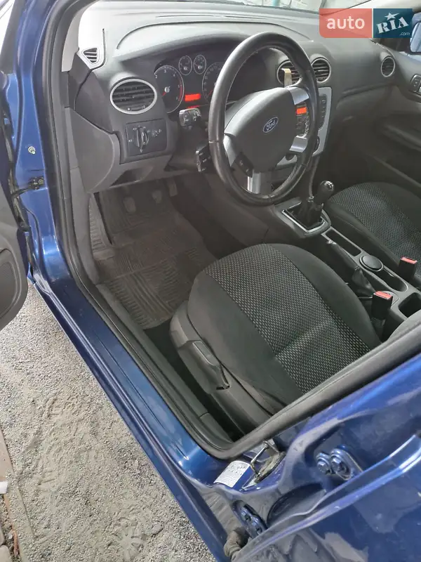 Ford Focus 2007 VIN WF0WXXGCDW7Y55629 фото оголошення 37 з 75