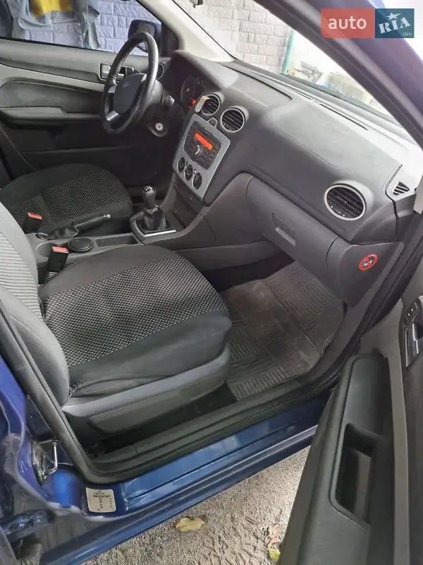 Ford Focus 2007 VIN WF0WXXGCDW7Y55629 фото оголошення 7 з 75