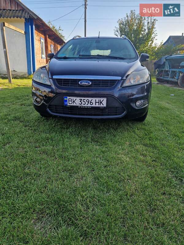Ford Focus 2010 Ford Focus 2010