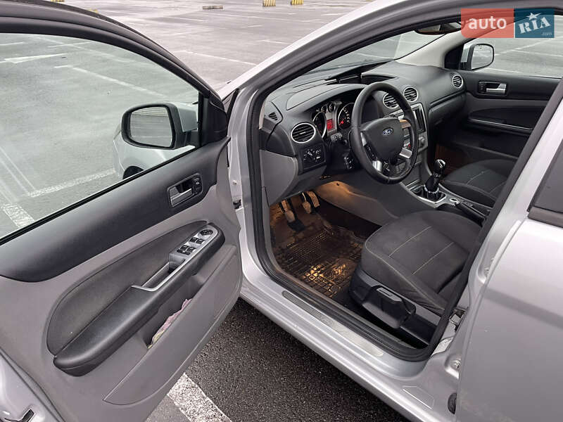 Хэтчбек Ford Focus 2009 в Львове