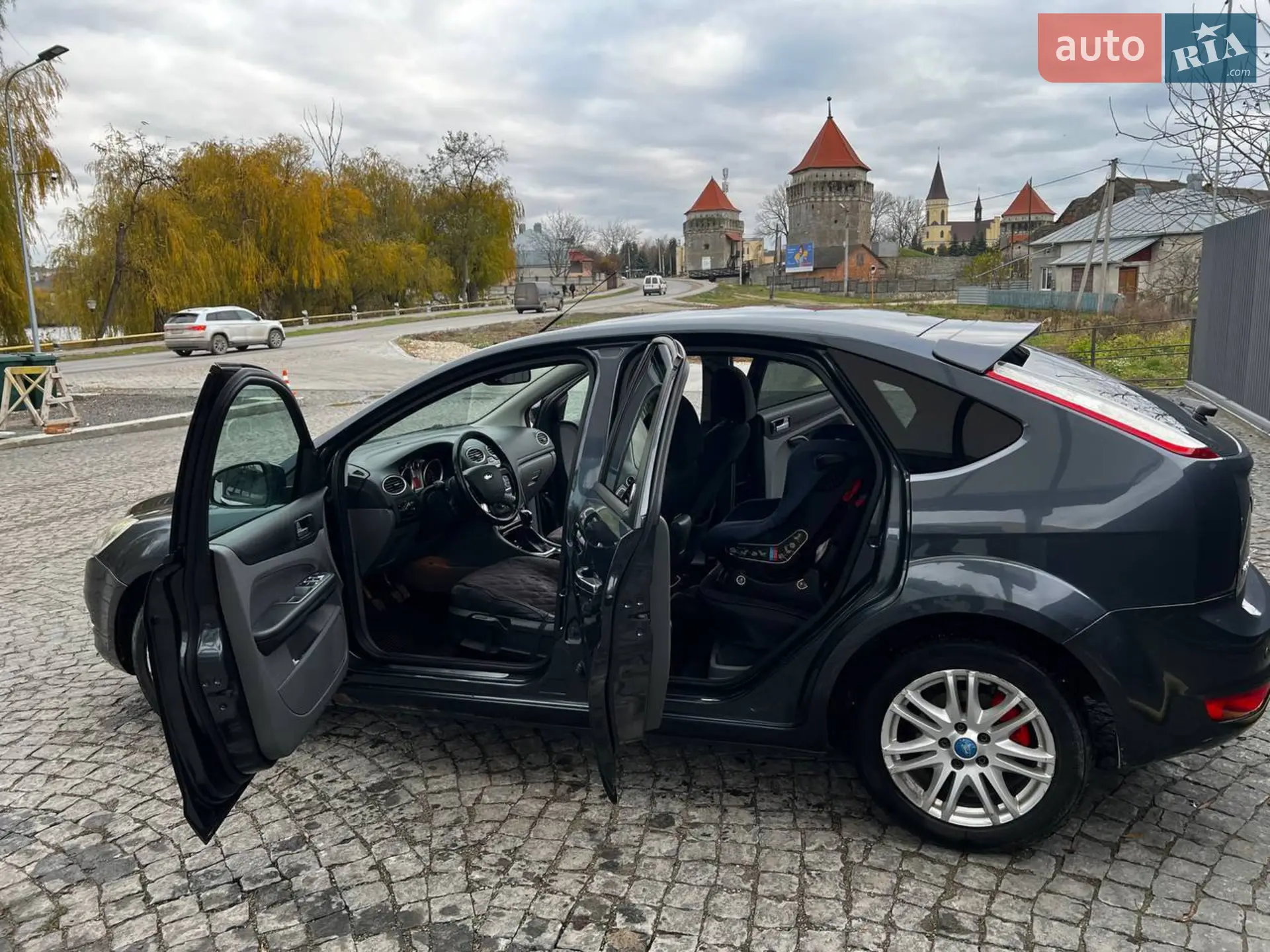2010 Ford Focus - мініатюра 5