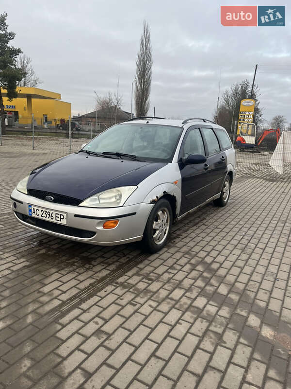 Ford Focus 2000