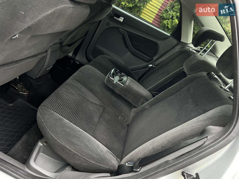 Седан Ford Focus 2007 в Киеве фото 19 Седан Ford Focus 2007 в Киеве