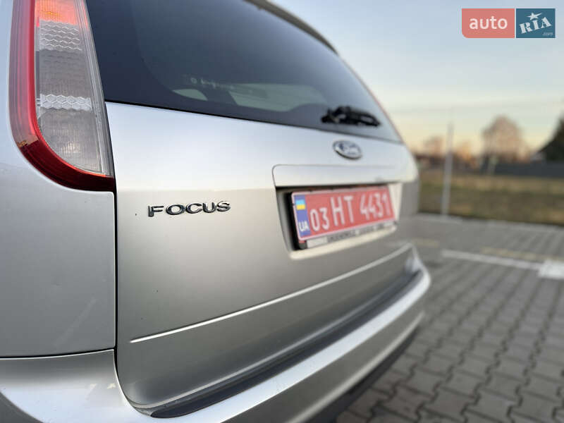 Универсал Ford Focus 2008 в Нововолынске