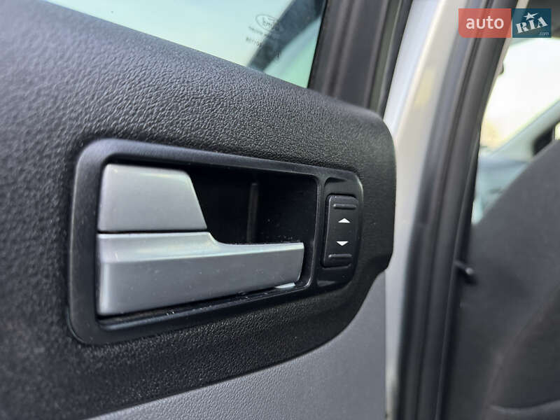 Универсал Ford Focus 2008 в Нововолынске