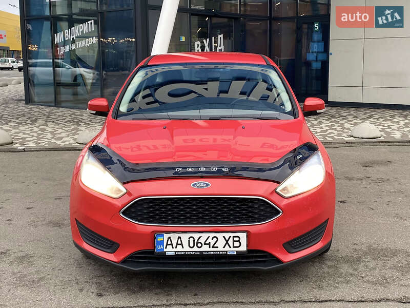 Хэтчбек Ford Focus 2015 в Киеве
