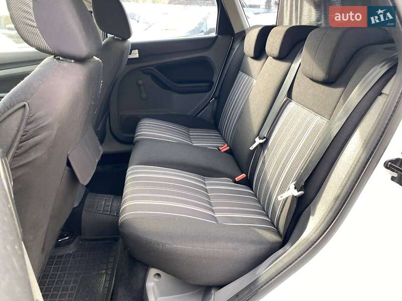 Универсал Ford Focus 2010 в Киеве