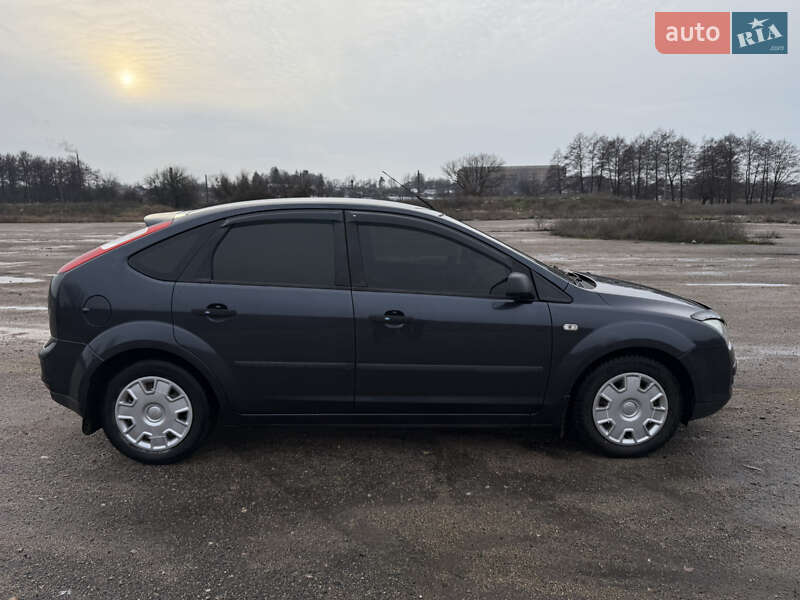 Хэтчбек Ford Focus 2005 в Кропивницком