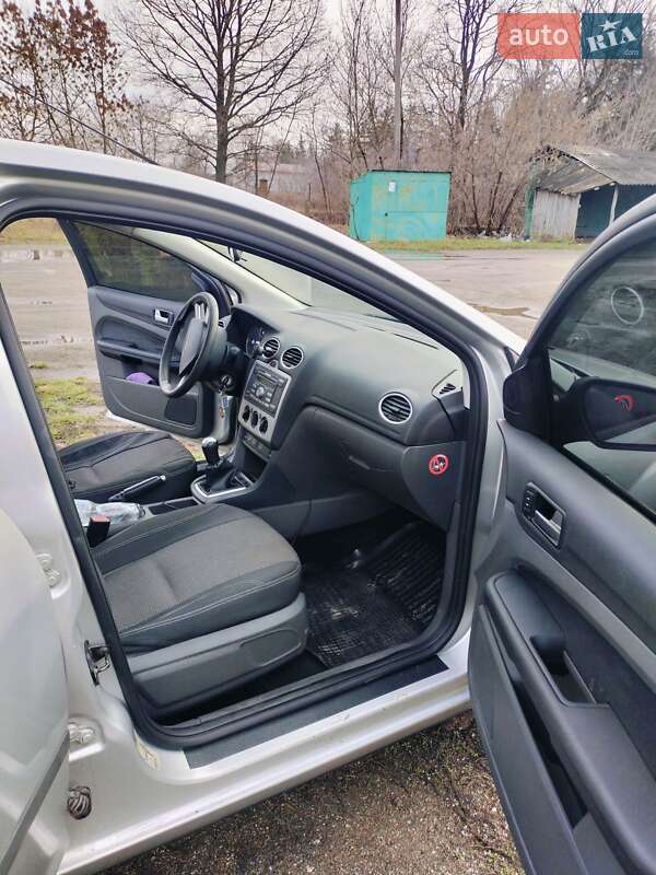Хэтчбек Ford Focus 2006 в Радомышле фото 3 Хэтчбек Ford Focus 2006 в Радомышле