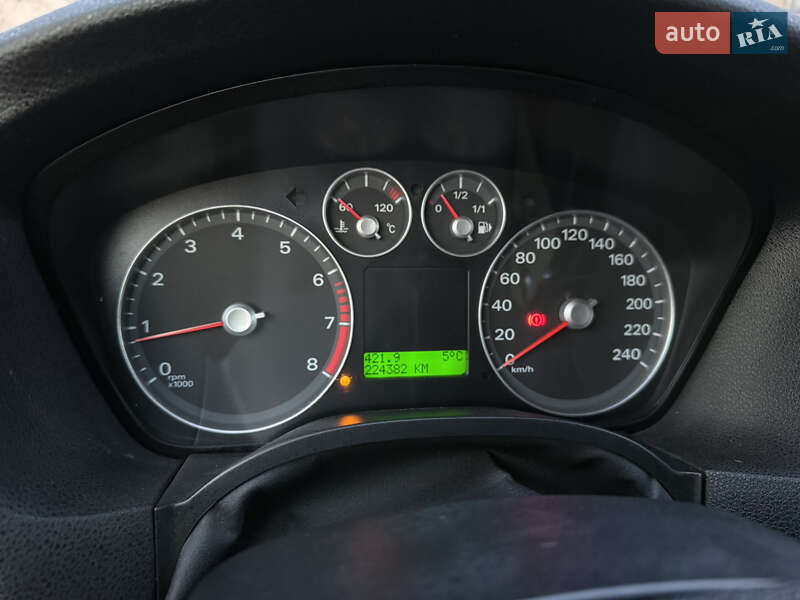 Универсал Ford Focus 2005 в Луцке фото 6 Универсал Ford Focus 2005 в Луцке